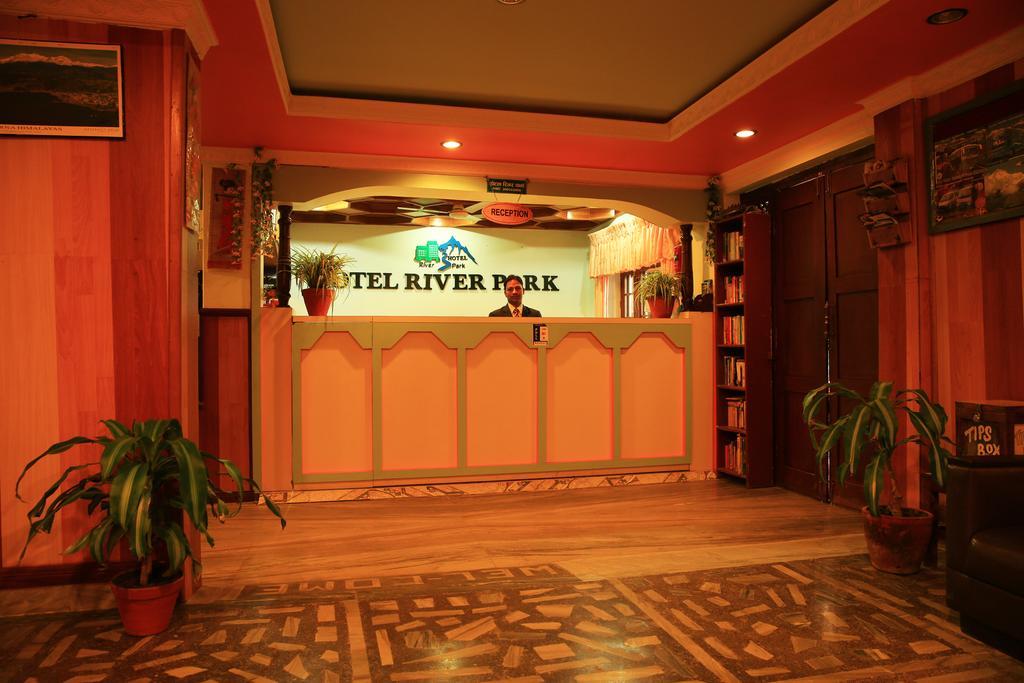 Hotel River Park Похара Екстериор снимка