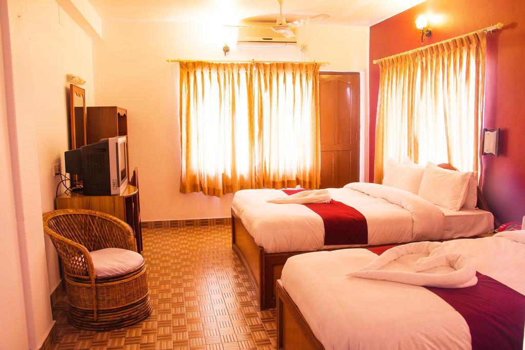 Hotel River Park Похара Екстериор снимка