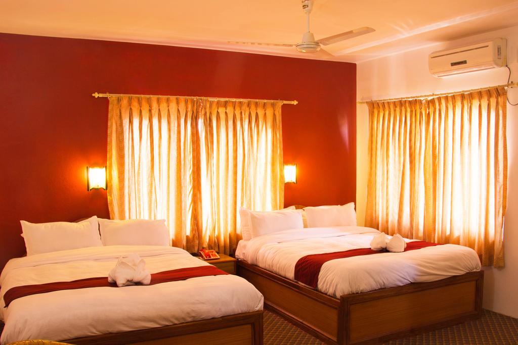 Hotel River Park Похара Екстериор снимка
